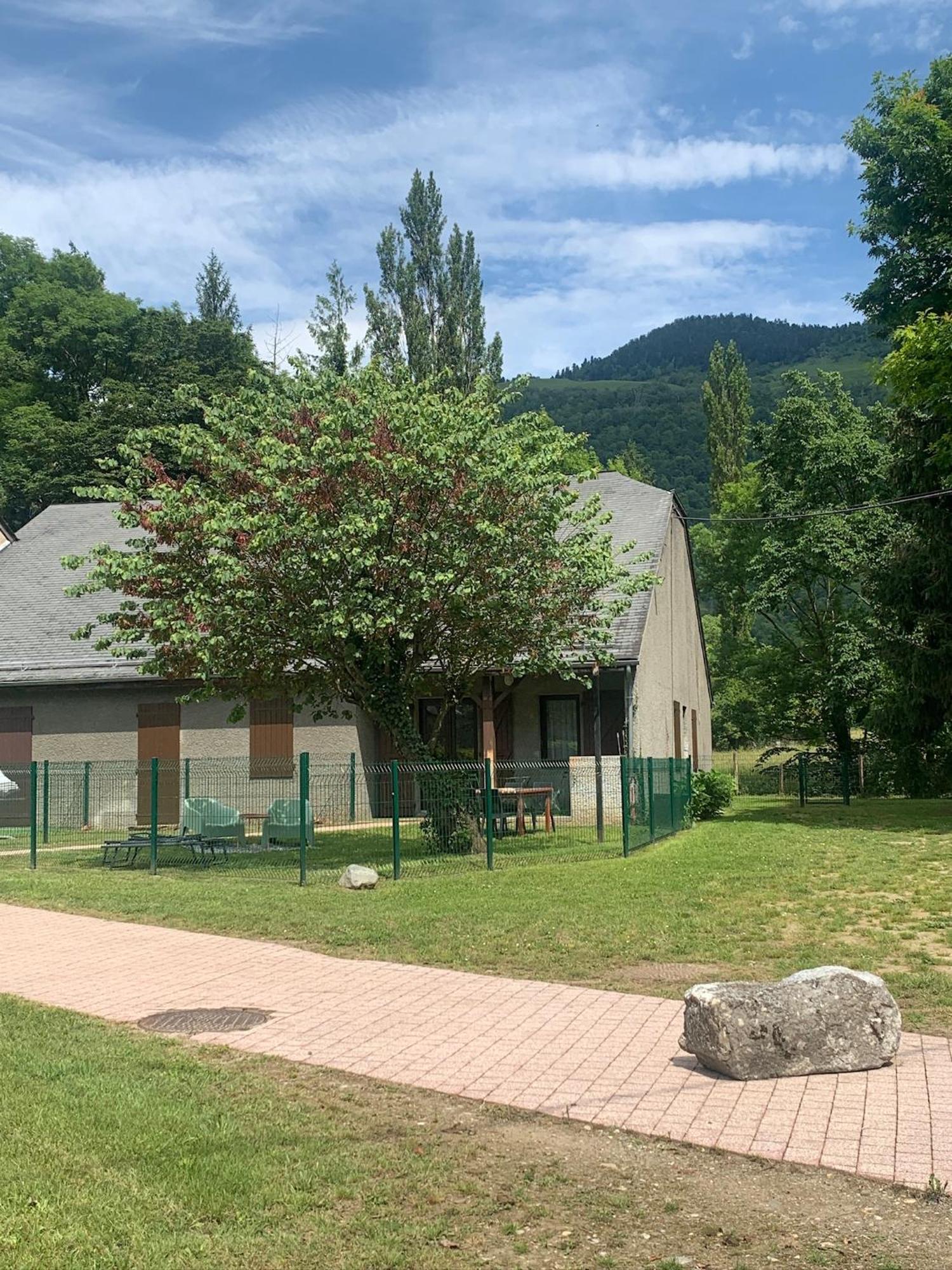 La Suite Unique - Le Jardin Sur Les Pyrenees- Vue Panoramique Montagne -Jardin Cloture Prive De 100M2-Parking-Linge De Lit Et Serviettes Compris- Bielle Ngoại thất bức ảnh