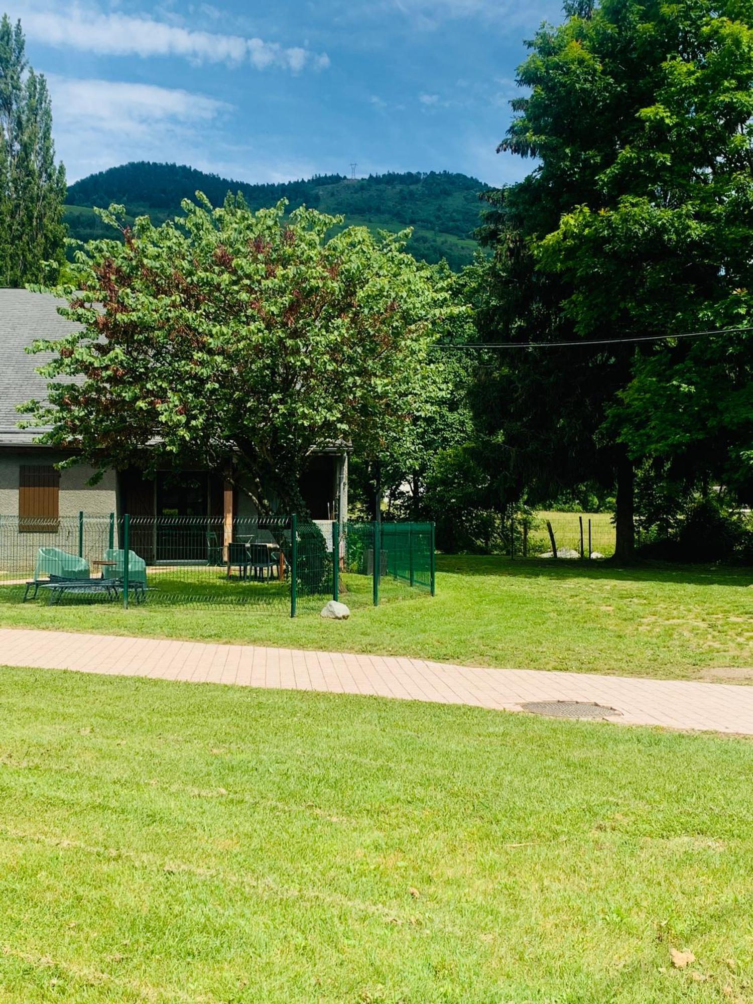 La Suite Unique - Le Jardin Sur Les Pyrenees- Vue Panoramique Montagne -Jardin Cloture Prive De 100M2-Parking-Linge De Lit Et Serviettes Compris- Bielle Ngoại thất bức ảnh