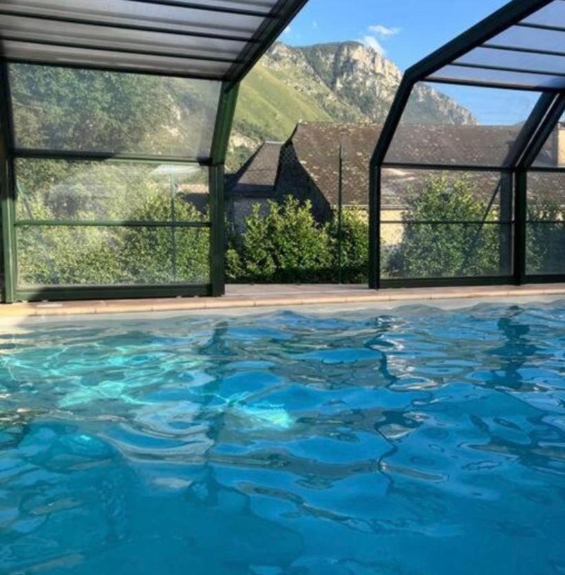 La Suite Unique - Le Jardin Sur Les Pyrenees- Vue Panoramique Montagne -Jardin Cloture Prive De 100M2-Parking-Linge De Lit Et Serviettes Compris- Bielle Ngoại thất bức ảnh